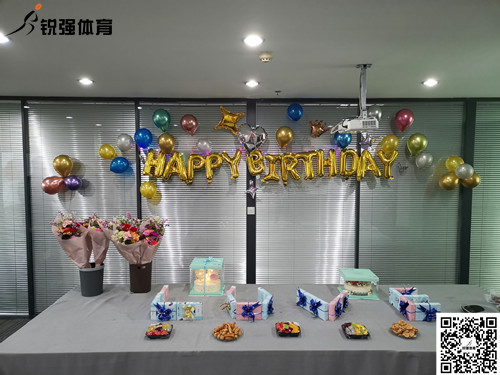 熊猫体育官方网站体育为在第一季度过生日的员工送上生日祝福